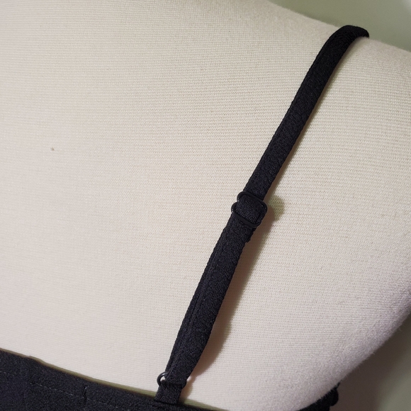 Mini Dress Almost Famous Backless Cutout Fitted Spaghetti Strap Black Dress NWOT - Picture 13 of 16